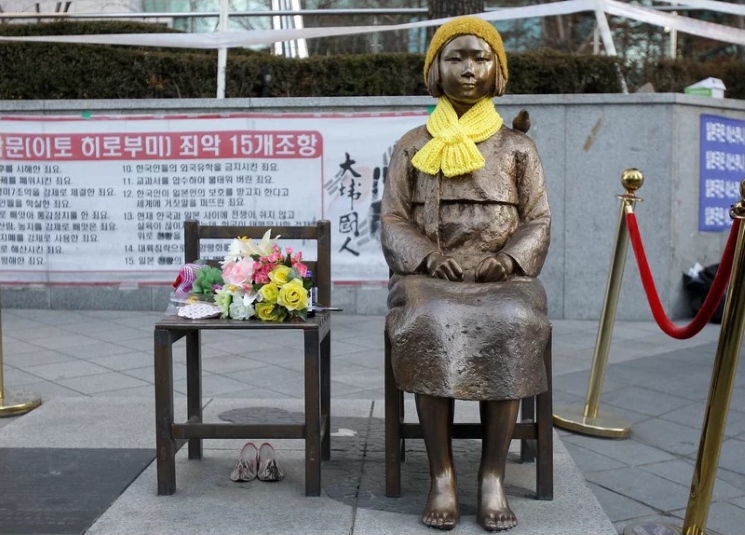 comfort women statue in Seoul